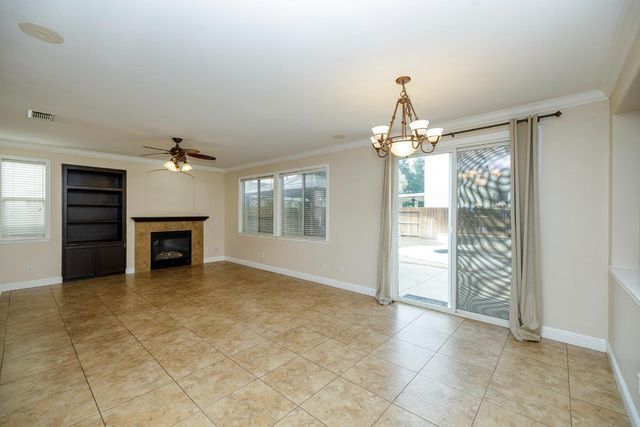 1537 Atlantic Ave, Ripon, CA 95366