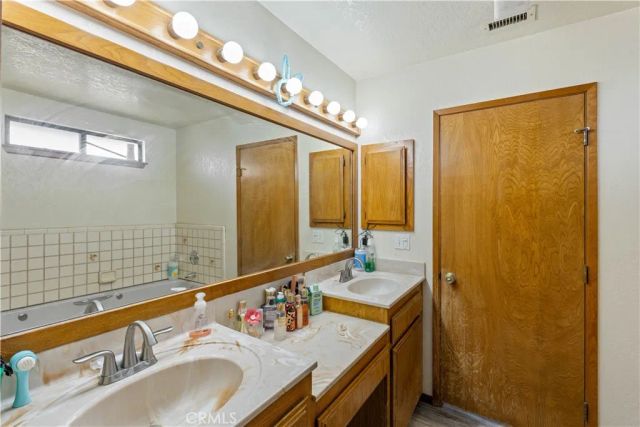 16226 Brookfield Drive, Victorville, CA 92394