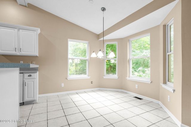 1601 Spinner Pl, La Grange, KY 40031