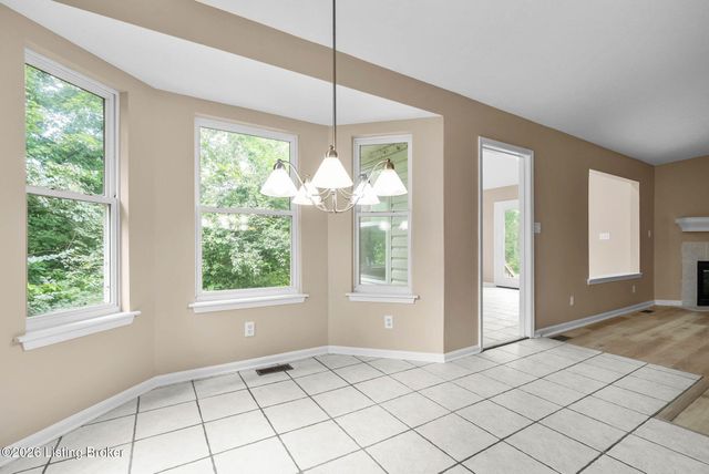 1601 Spinner Pl, La Grange, KY 40031