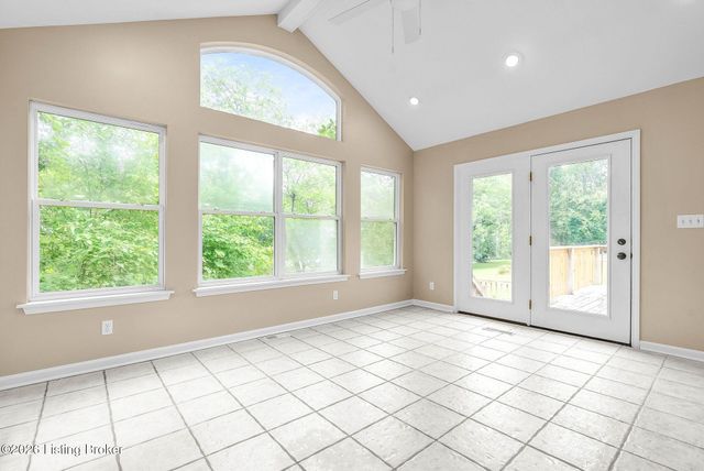 1601 Spinner Pl, La Grange, KY 40031
