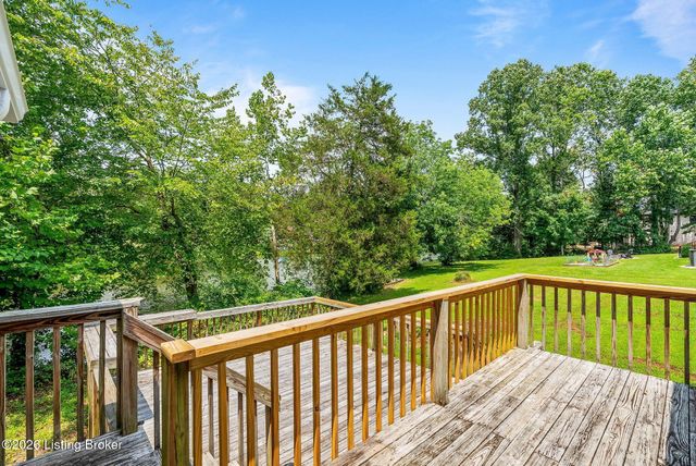 1601 Spinner Pl, La Grange, KY 40031