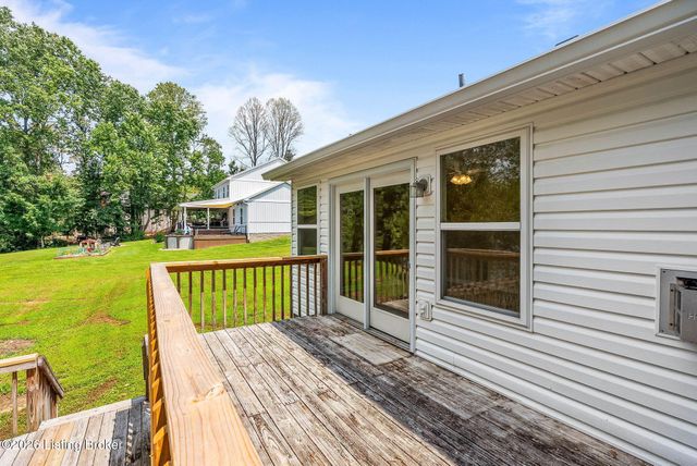 1601 Spinner Pl, La Grange, KY 40031