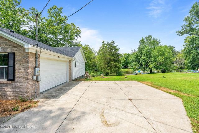 1601 Spinner Pl, La Grange, KY 40031