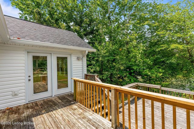 1601 Spinner Pl, La Grange, KY 40031