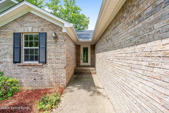 1601 Spinner Pl, La Grange, KY 40031