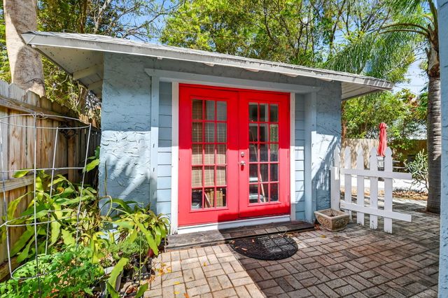 411 51 Street, West Palm Beach, FL 33407