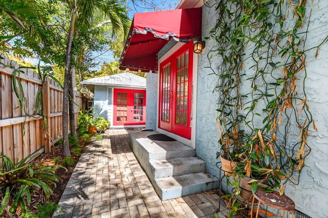 411 51 Street, West Palm Beach, FL 33407