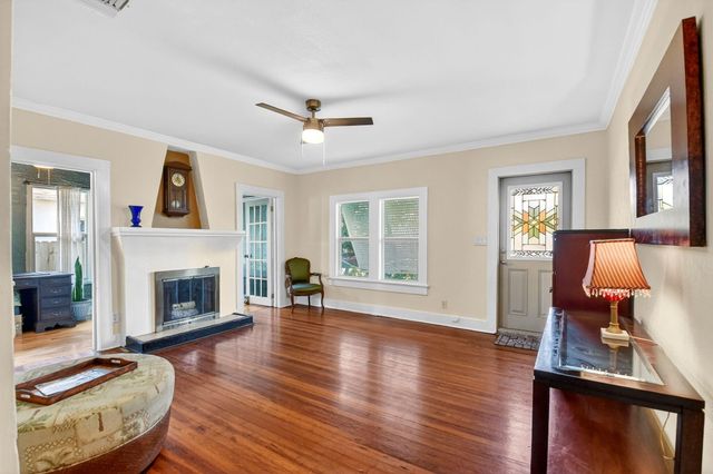 411 51 Street, West Palm Beach, FL 33407