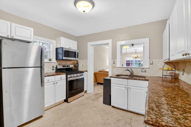 411 51 Street, West Palm Beach, FL 33407