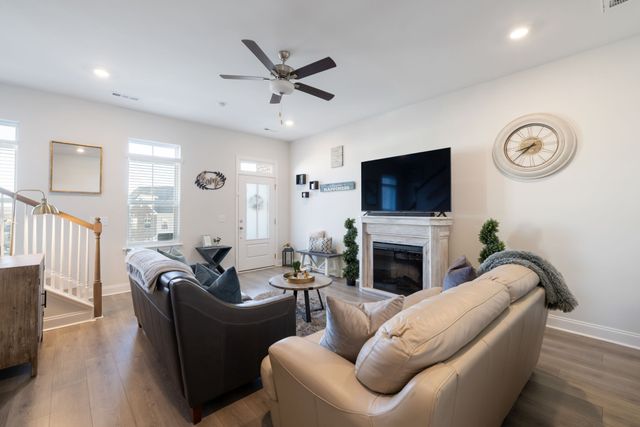 4018 Orsman Ln, Antioch, TN 37013