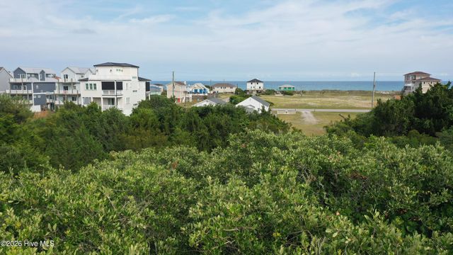 116 Old Village Lane, N Topsail Beach, NC 28460