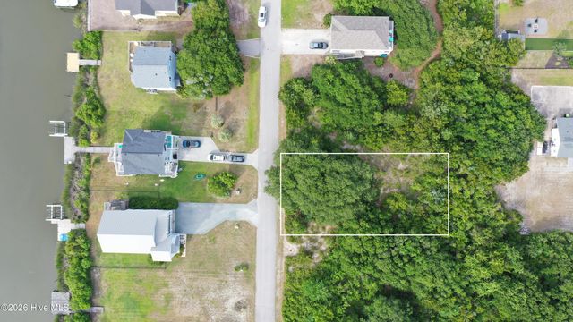 116 Old Village Lane, N Topsail Beach, NC 28460