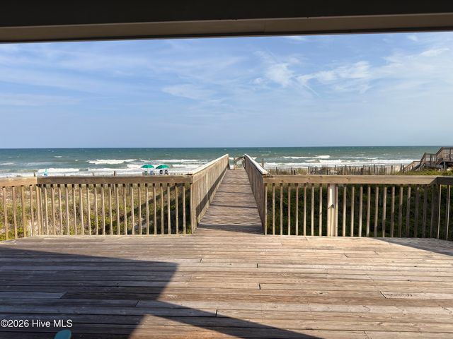116 Old Village Lane, N Topsail Beach, NC 28460