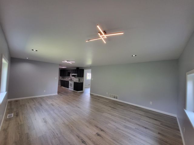 617 Macdonald Avenue, Flint, MI 48507