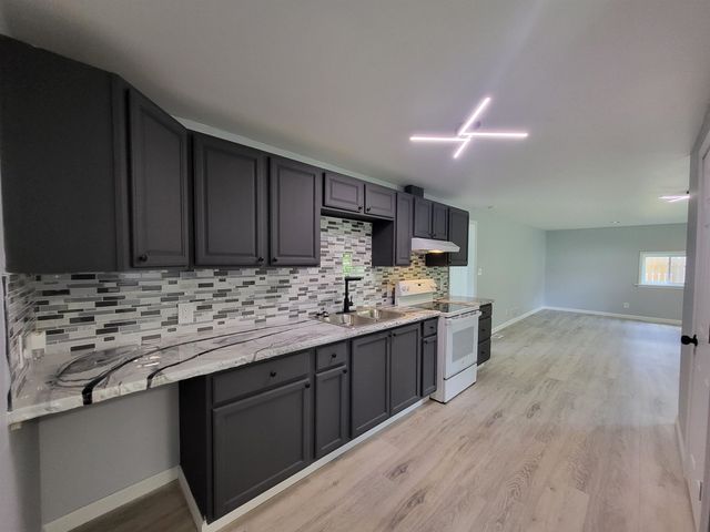 617 Macdonald Avenue, Flint, MI 48507