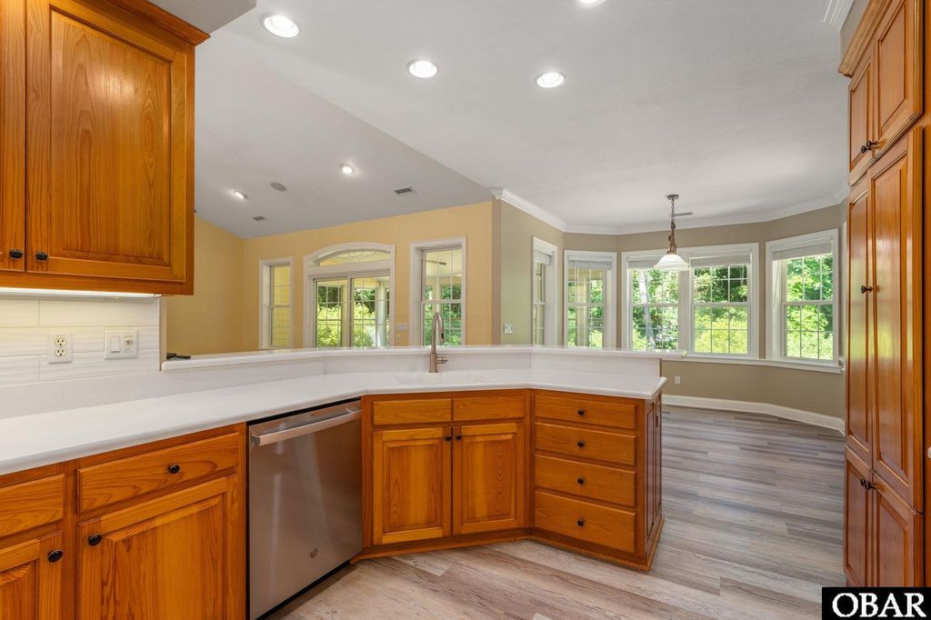 Image 13 of property listing at 1028 Creek Road Lot# 7, Kitty Hawk, NC 27949