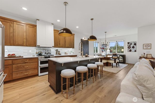 2031 E 9th Street, La Center, WA 98629