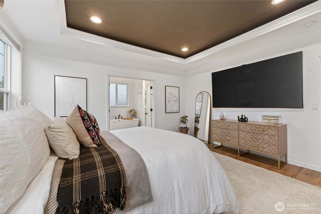 2031 E 9th Street, La Center, WA 98629