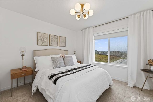 2031 E 9th Street, La Center, WA 98629