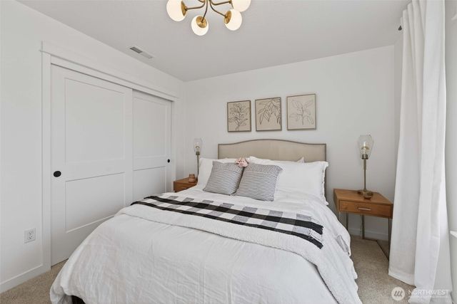 2031 E 9th Street, La Center, WA 98629