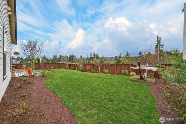 2031 E 9th Street, La Center, WA 98629