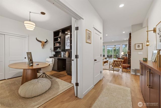 2031 E 9th Street, La Center, WA 98629