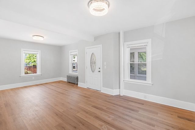 386 Thacher St, Attleboro, MA 02703