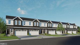 7854 OAK BROOK DR, Harrisburg, PA 17112