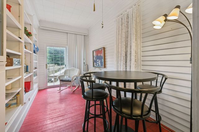 56 Main St, E, Gordonsville, TN 38563