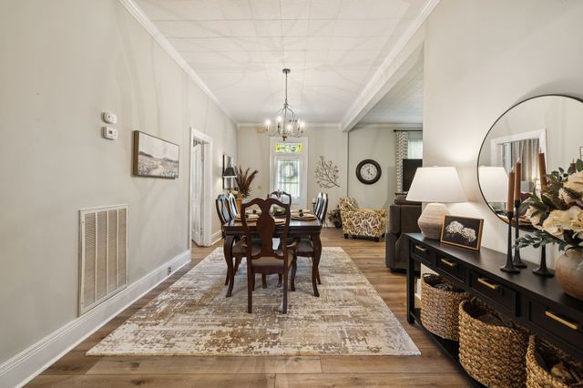 56 Main St, E, Gordonsville, TN 38563