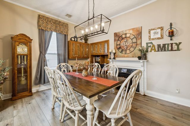 56 Main St, E, Gordonsville, TN 38563