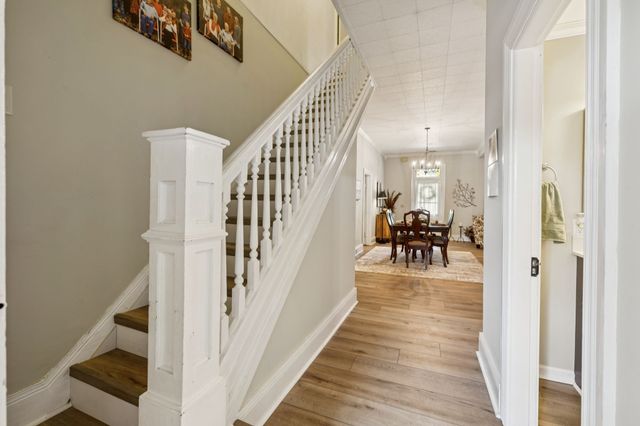 56 Main St, E, Gordonsville, TN 38563