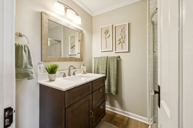 56 Main St, E, Gordonsville, TN 38563