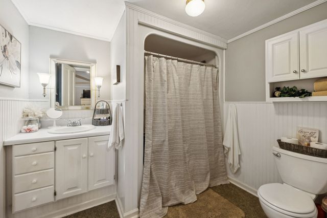 56 Main St, E, Gordonsville, TN 38563