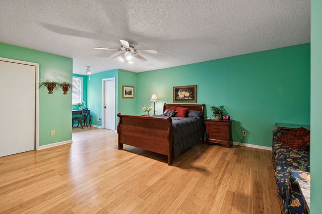 56 Main St, E, Gordonsville, TN 38563