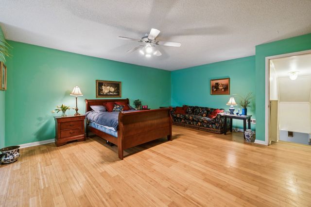 56 Main St, E, Gordonsville, TN 38563