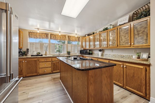 56 Main St, E, Gordonsville, TN 38563