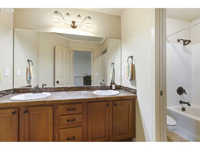 12930 Nw TIGON Ln, Portland, OR 97229