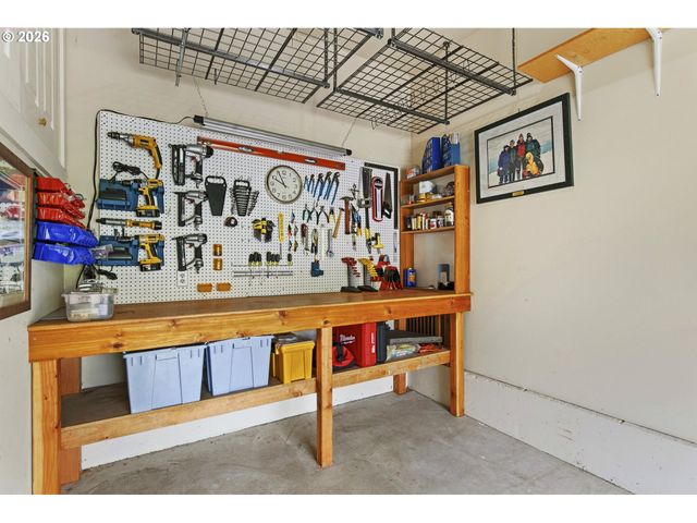 12930 Nw TIGON Ln, Portland, OR 97229