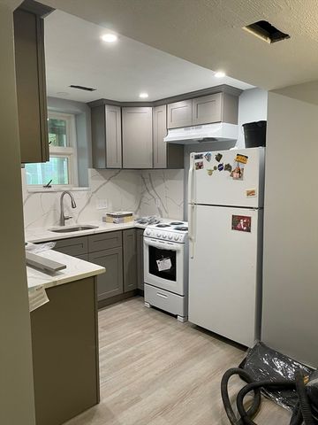 39 Arlington Avenue 1, Revere, MA 02151