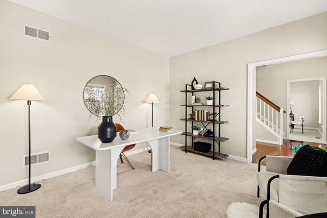 771 HOFFMAN DR, Harrisburg, PA 17111