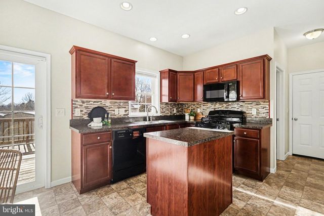 771 HOFFMAN DR, Harrisburg, PA 17111
