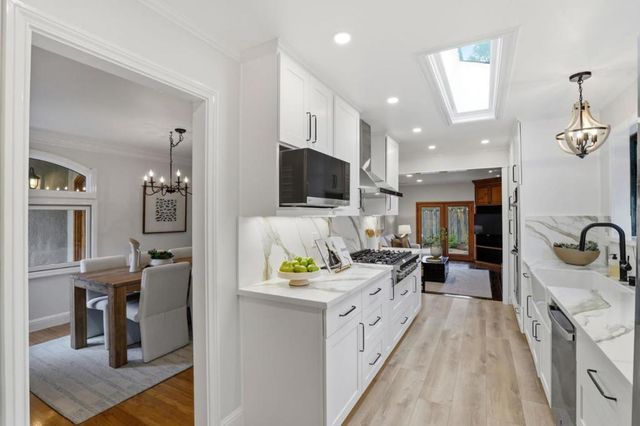 210 Duck Court, Foster City, CA 94404