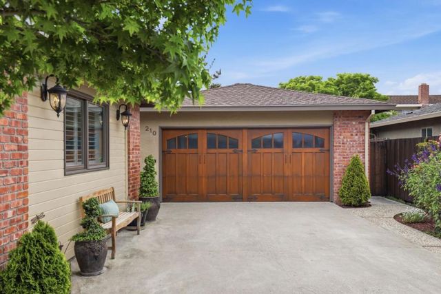 210 Duck Court, Foster City, CA 94404