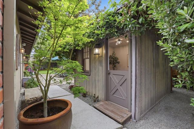 210 Duck Court, Foster City, CA 94404