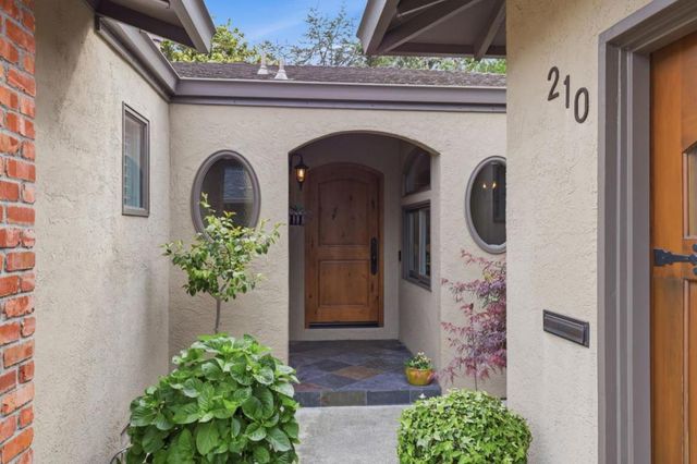 210 Duck Court, Foster City, CA 94404