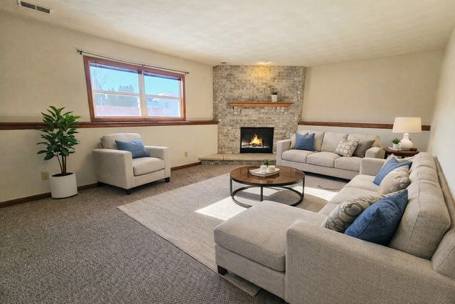 4753 Edenberry Lane, Rockton, IL 61072