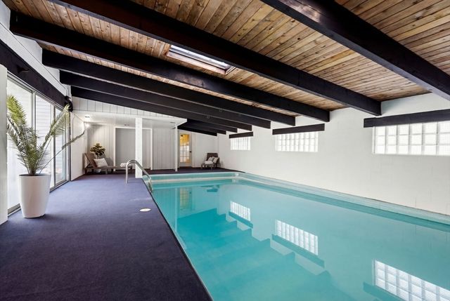 378 Linebrook Road, Ipswich, MA 01938