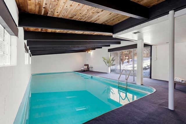 378 Linebrook Road, Ipswich, MA 01938